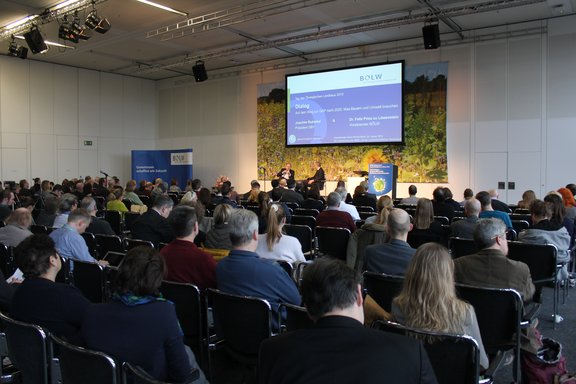 Der Tag des Ökologischen Landbaus mit dem Thema EU-Agrarpolitik zog viele Besucher an.